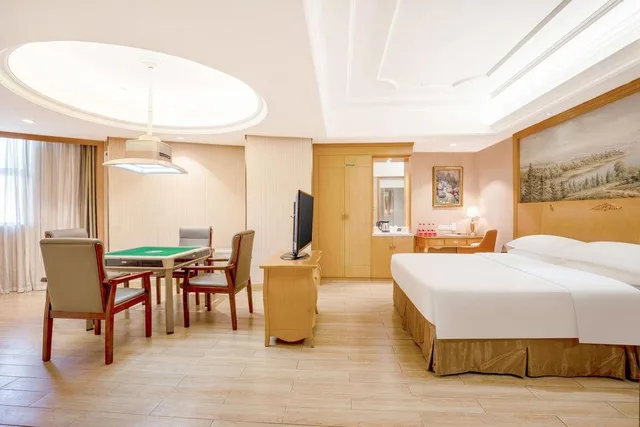غرفة بسرير كوين، Vienna International Hotel (Shenzhen Guangqiao Road Tianliao) 1/1