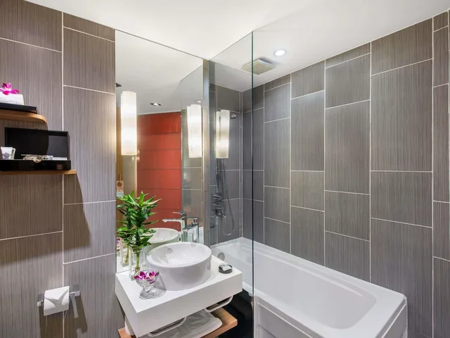 غرفة كلاسيكية بسريرين منفصلين بإطلالة على المدينة، Mercure Hanoi La Gare Hotel 3/4
