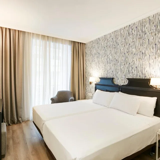 غرفة بسريرين منفصلين، Sercotel Europa San Sebastian 1/10