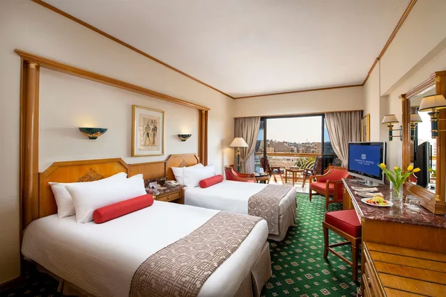 غرفة قياسية بإطلالة على المدينة، Sonesta St George Hotel 1/4
