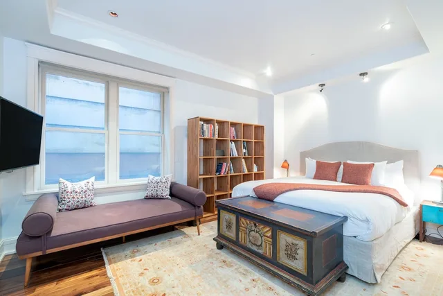 غرفة بسرير كينج وسريرين كوين بـ3 غرف نوم، The Auberge Residences at Element 52 5/10