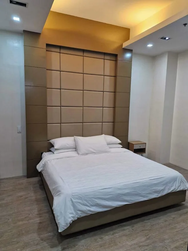 بنتهاوس بريميوم بسرير كينج، F2M Tower 1/5