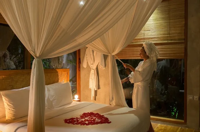 Deluxe, Twin Beds, Pool Access، Zin Berawa Villas & Bungalows 4/9