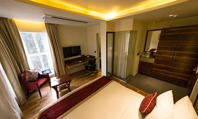 غرفة تنفيذية بسرير كينج، Hotel Connaught Royale 9/10