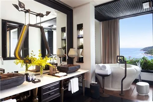 غرفة بسرير كينج، Intercontinental Danang Sun Peninsula Resort 1/1