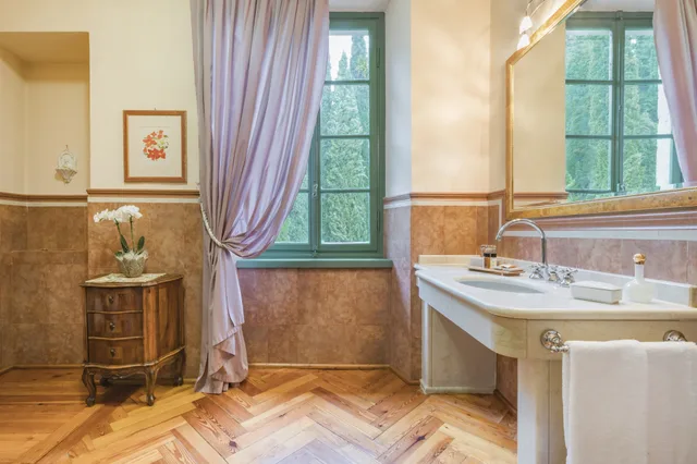 فيلا ديلوكس بسرير مزدوج وسرير فردي بإطلالة على المتنزه، Boutique Hotel Villa Sostaga 8/9