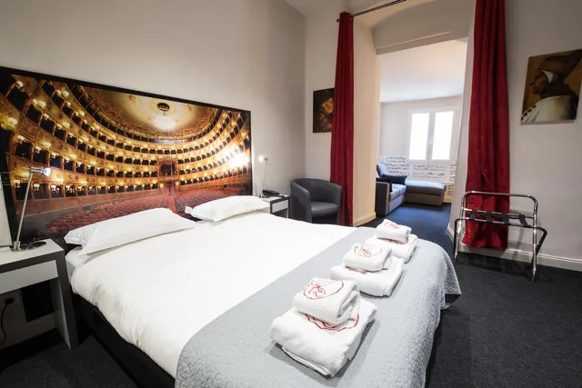 جناح، Hotel Les Voyageurs 1/2