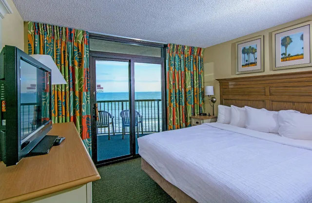 3 Bedrooms, Villa, Ocean Front، Compass Cove Resort 1/2