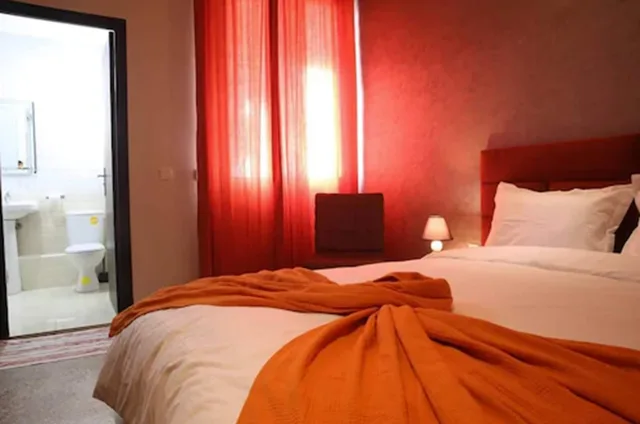 جناح بسرير كينج وسرير فردي، Hotel Point du Jour 1/1