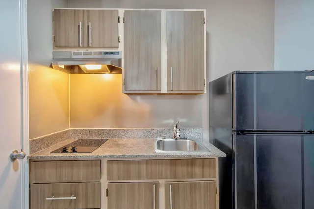 غرفة قياسية بسريرين مزدوجين لذوي الإعاقة، Studio 6 Extended Stay - Austin, TX - Midtown 10/10