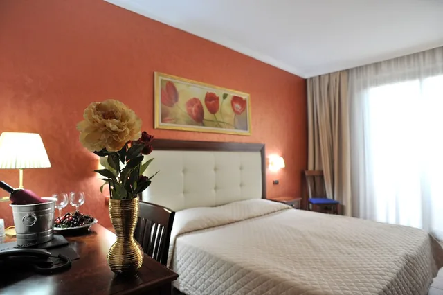 غرفة سوبيريور بسرير كينج، Hotel Flora 9/10