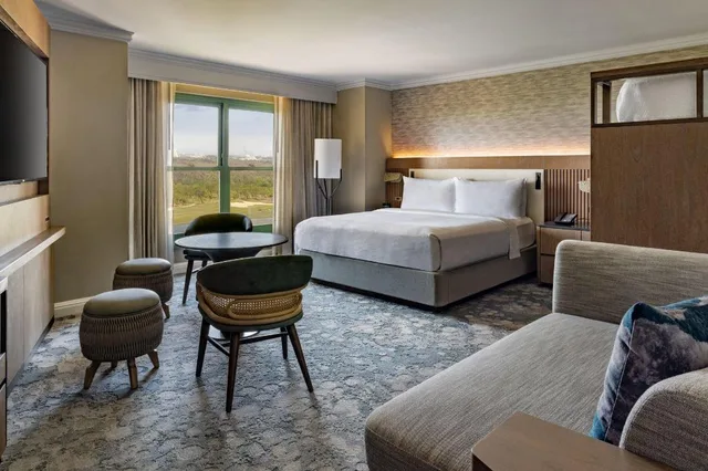 جناح عائلي بسرير كينج وسريرين كينج وسرير بطابقين بغرفتي نوم مع أريكة، JW Marriott Orlando Grande Lakes 2/5