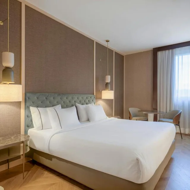 Guest Room, Standard, King Bed, Ac Hotel Firenze By Marriott 2/11