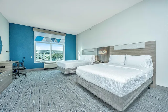 غرفة قياسية بسريرين كوين لذوي الإعاقة، Holiday Inn Express Hotel And Suites Charleston Arpt Conv Ctr Area 1/7