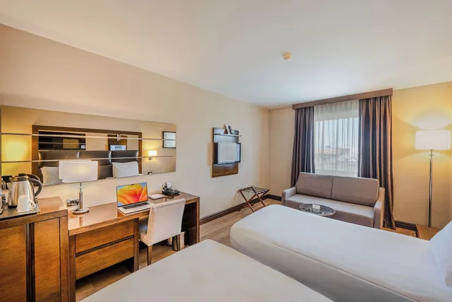 غرفة عائلية مع أريكة، Midtown Hotel Istanbul 4/10