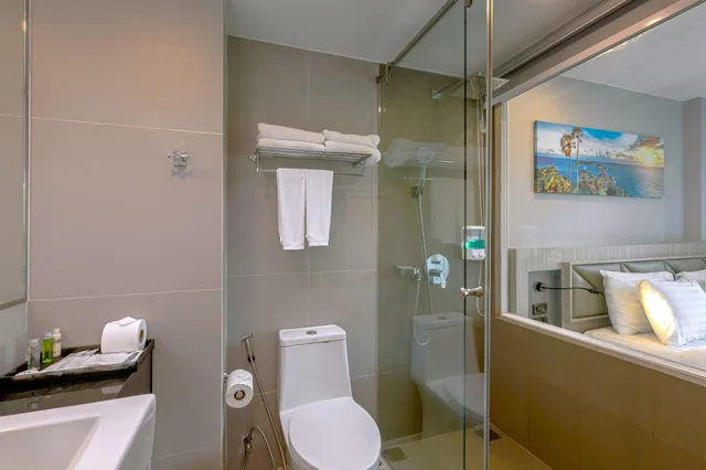 غرفة بسرير كينج، Clarian Hotel Beach Patong 7/9