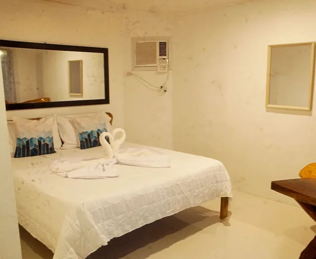 Superior, Villa, King Bed, Ced Villas 3/8