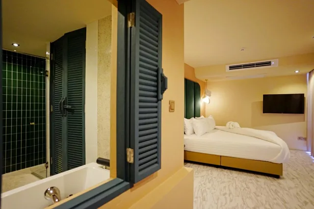 جناح بجاكوزي، 4 Monkeys Hotel Bangkok 5/10