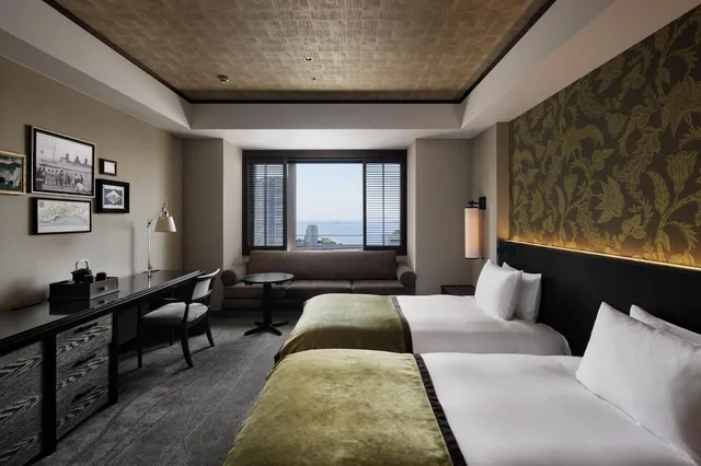 Room, Twin Beds, Harbour View, Oriental Floor، Oriental Hotel 1/9