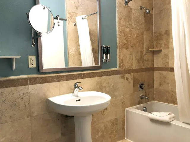 جناح بسرير كوين، Porto Vista Hotel 3/9