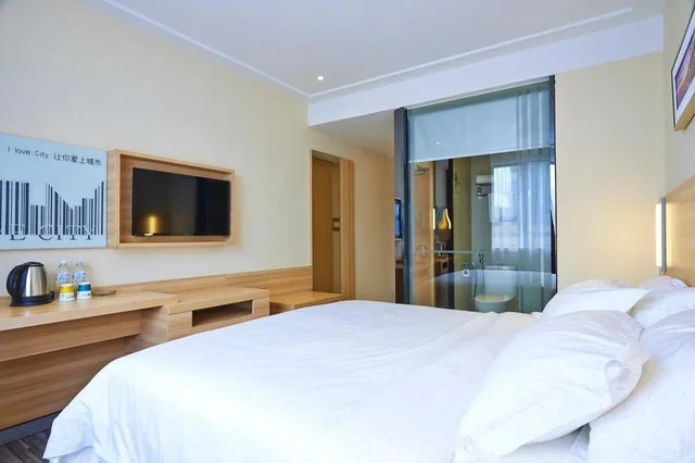 Standard, King Bed, No Window، City Comfort Hotel Bukit Bintang, Kuala Lumpur 2/4
