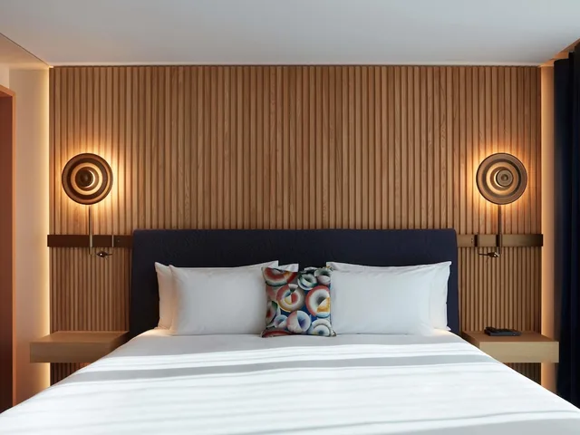 Roof Top, Collection, King Bed, City View، SO/ PARIS 1/8