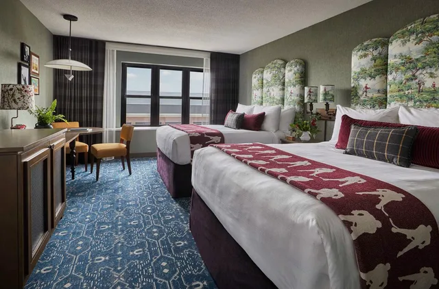 Graduate, Suite, 2 Double Beds، Graduate by Hilton Minneapolis 2/4