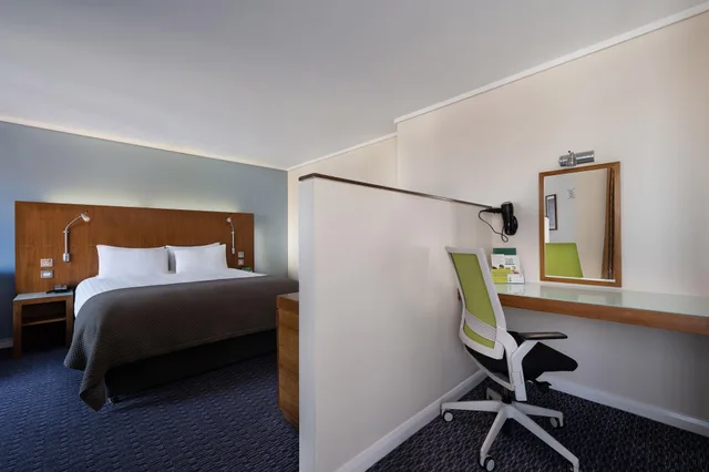 Premium, Queen Bed, Balcony, voco London Camden Lock by IHG 4/4