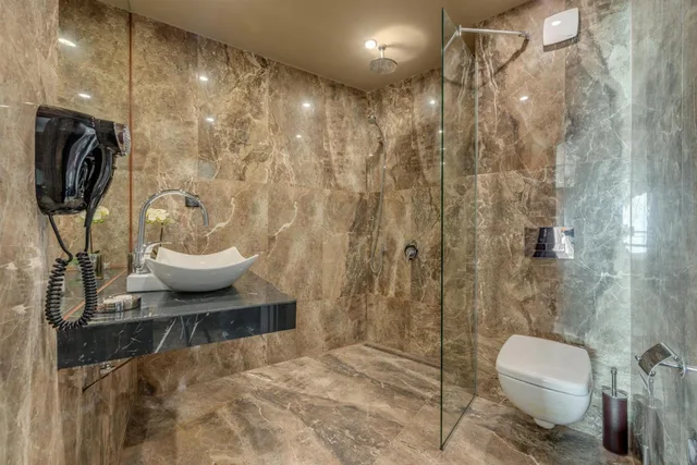 Deluxe, Double Bed, Side Sea View، Grand Hotel Sveti Vlas 9/9