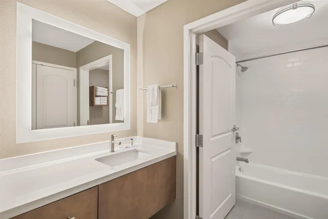 جناح بسريرين كوين بغرفة نوم واحدة، Staybridge Suites Florence - Center 2/2
