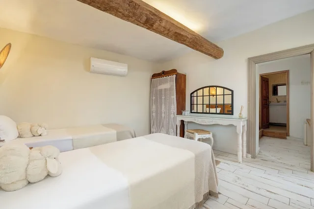 غرفة عائلية بسرير مزدوج وسريرين منفصلين بشرفة، Aral Tatil Ciftligi 4/10