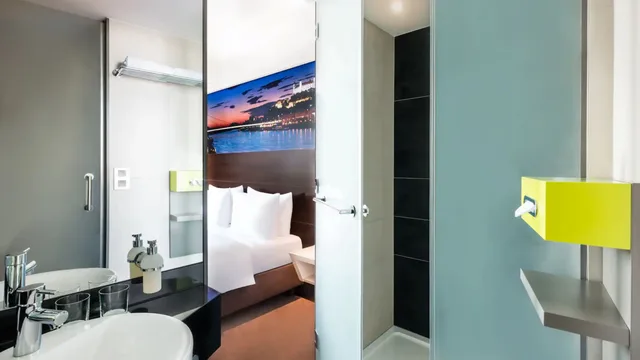 Room, Double Bed, with View, Lindner Hotel Bratislava, Part of Jdv by Hyatt 2/2