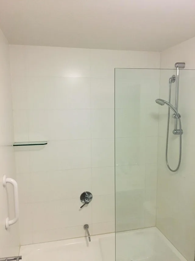 1 Bedroom, Apartment, King Bed, Annex, Best Western the Tudor Box Hill 3/3