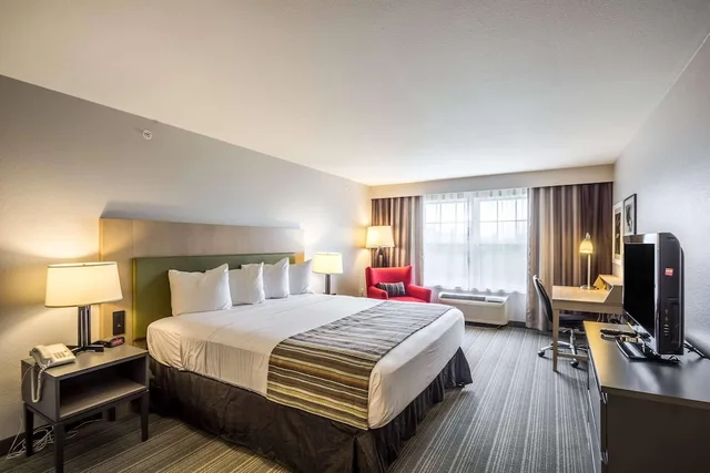 غرفة بسرير كينج، Country Inn Suites By Radisson Fond Du Lac Wi 3/7