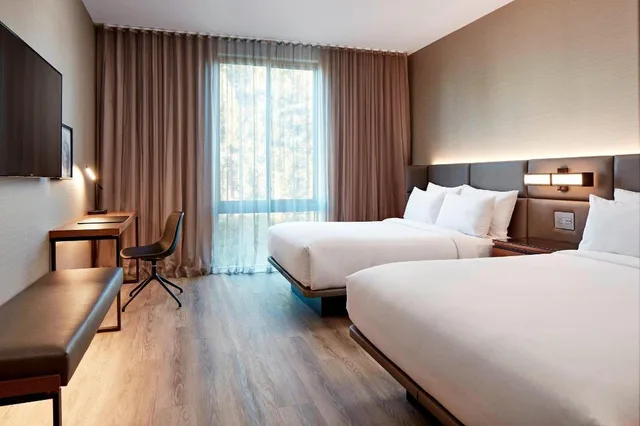 غرفة ديلوكس بسريرين كوين بإطلالة على الجبل، Ac Hotel By Marriott San Jose Sunnyvale Cupertino 2/9