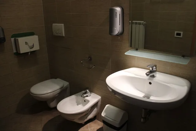 سكن مشترك مختلط بحمام خاص، Roma Scout Center - Hostel 3/4