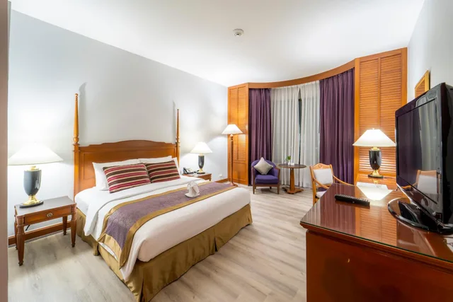 غرفة ديلوكس بسرير مزدوج أو سريرين منفصلين بإطلالة على المدينة، Century Park Hotel 8/10