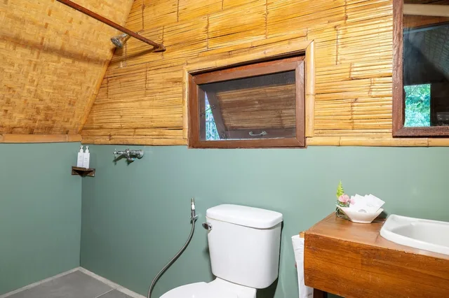Cottage, Double Bed, Luxury Farm House 2/2