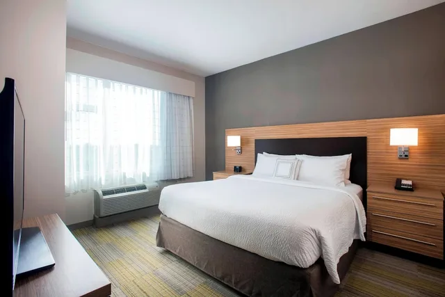 1 Bedroom, Suite, TownePlace Suites by Marriott Miami Homestead 1/2