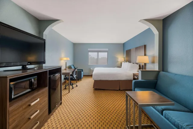 جناح بسرير كينج، Best Western South Plains Inn & Suites 2/5