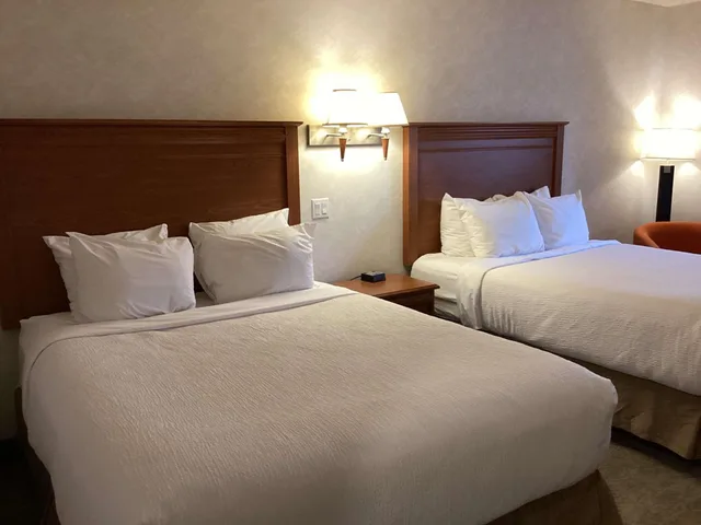 Room, 2 Queen Beds, Best Western Glengarry Hotel 1/6