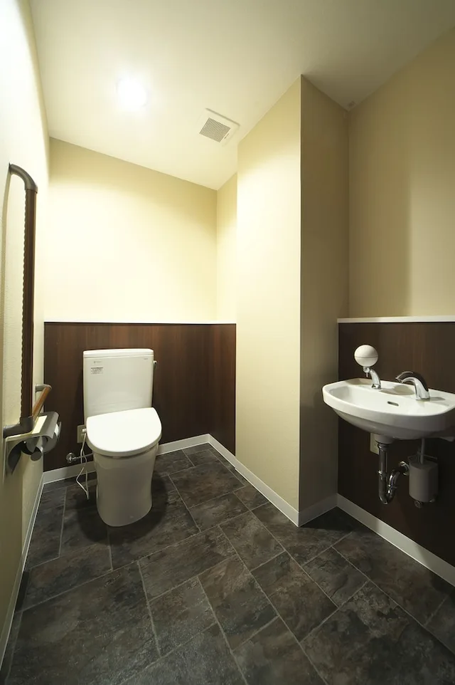 غرفة يابانية غربية بسريرين منفصلين وفرشتي فوتون، KAWAGUCHIKO PARK HOTEL 3/3