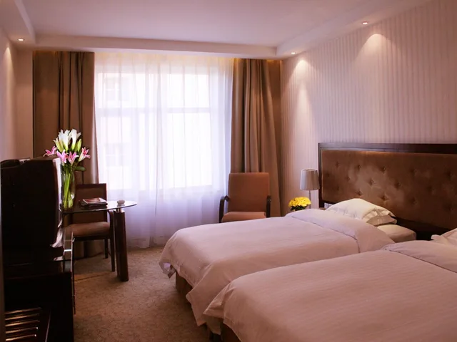 غرفة ديلوكس بسريرين منفصلين، Luxemon Xinjiang Yindu Hotel 1/1