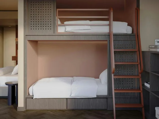 Smart Family Room، Hotel Schani City 1/1
