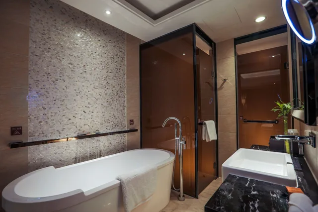 غرفة قياسية بسريرين منفصلين بإطلالة على النهر في طابق مرتفع، Crowne Plaza LANZHOU 6/7