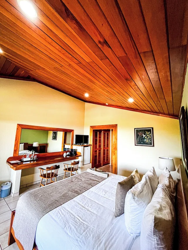 Superior, 2 Double Beds, Garden View, Balcony, Hotel de Montana Monteverde 6/7