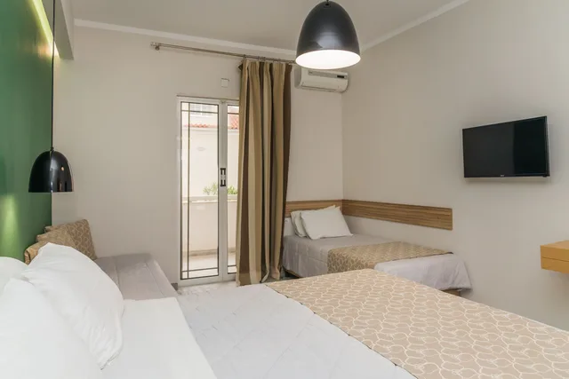 غرفة عائلية رباعية بسرير كينج وسرير فردي مع أريكة، Klelia Beach Hotel By Zante Plaza 2/3