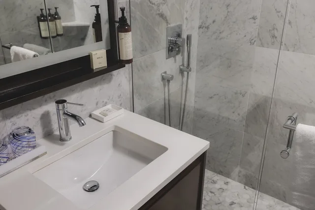غرفة ديلوكس بسرير كينج، Fairmont El San Juan Hotel 2/2