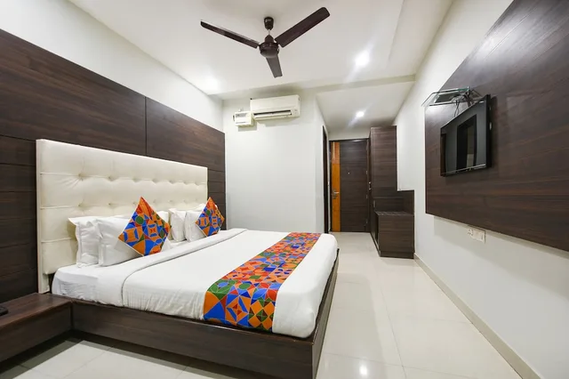OYO Rooms Railway Station Exit Gate, Amritsar 18/60