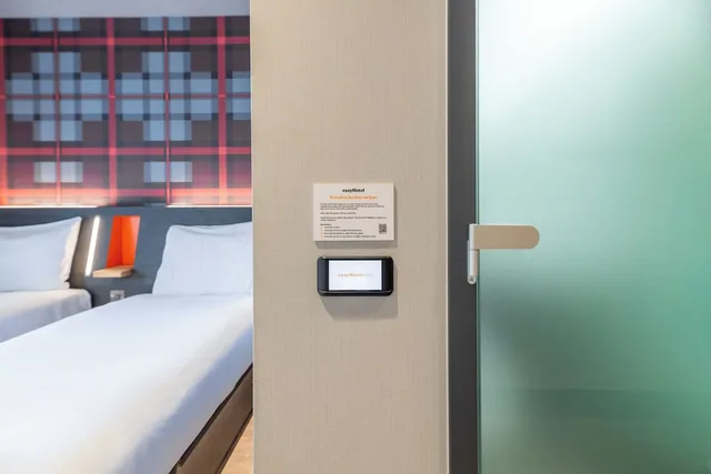 غرفة بسريرين منفصلين، easyHotel Dublin City Centre 10/10